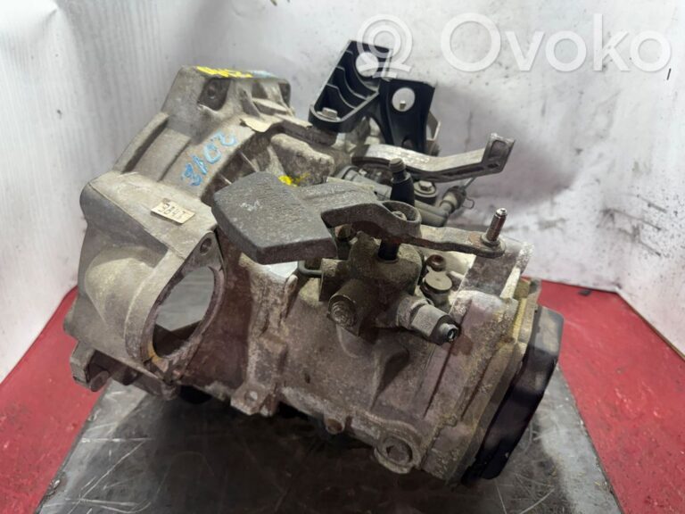 b0e6d92a51ef3b1e60d3a022543511b8-9e1051215e5a9d639b56a7227ccd16fd_manual_5_speed_gearbox