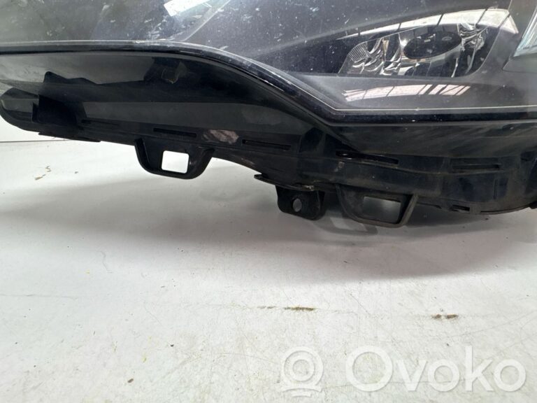 b2e4922818d0d37c15e8926509cdb1bb-b93e4dee73325f7fd00ab1cd4433d308_headlight_headlamp