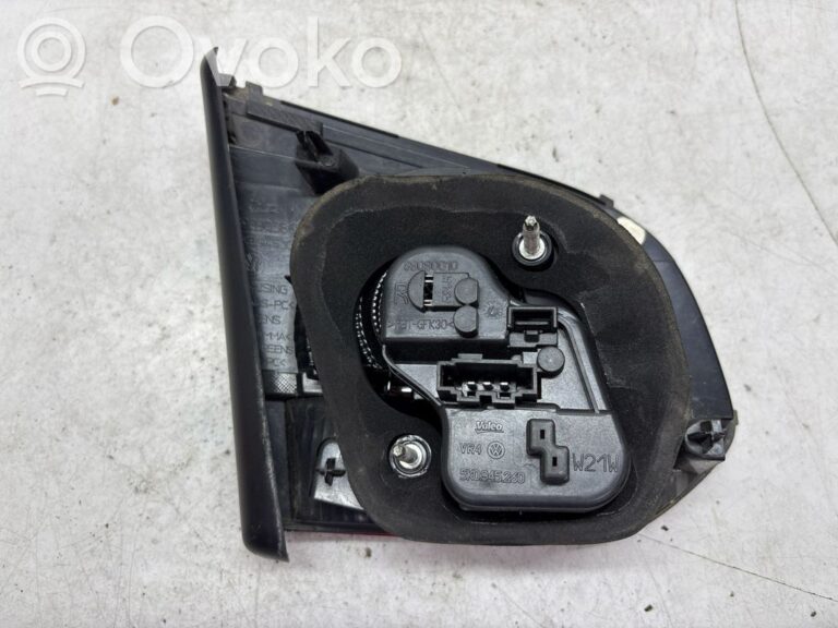 b39b2f0af6f1a3f11535425e3e687f6e-7bb8657474b6cf28f7390d20680422af_tailgate_rear_tail_lights
