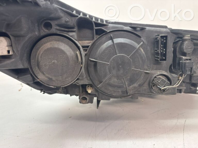 b4c15917cf802a1408939cbbf9fca8bb-640412550203f37ceac9d8b356019239_headlight_headlamp