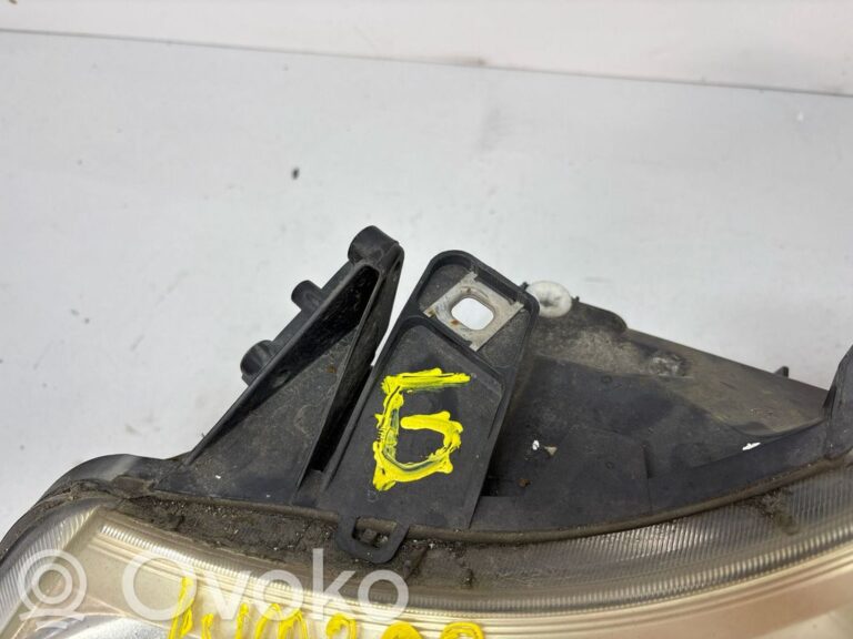 b650c226bb84bb366157e3581422c7e0-20b83f84b5b72946910548ae6eb2bc42_headlight_headlamp