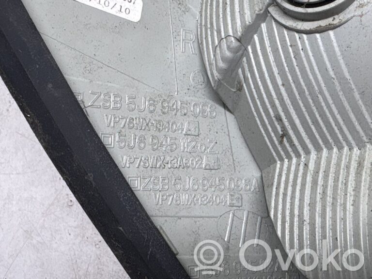 b66ec71083380a4369b7f14b1394fe2e-e144d67187e23660eb26e4a2be7e2a85_rear_tail_lights