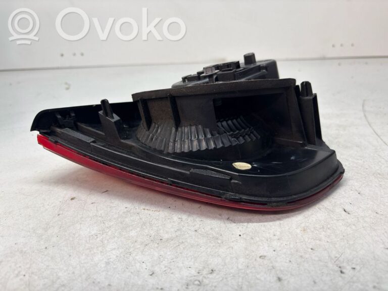 b6f8e7c641e7ac5d089bbdbec27ae700-4ab755a1bfa150db6078512426537e50_tailgate_rear_tail_lights