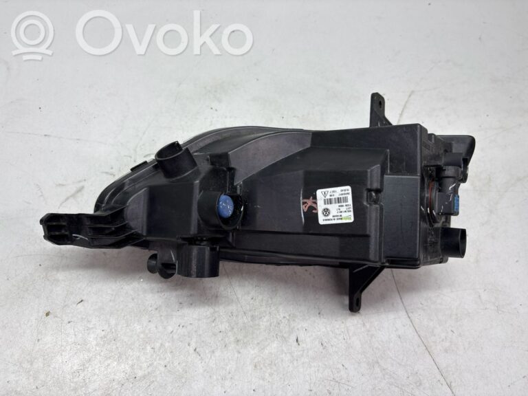 b712d1e7274b8e6829311eb1fc32694f-87d224eaf9a2977d3c12cd65b67bf95f_front_fog_light