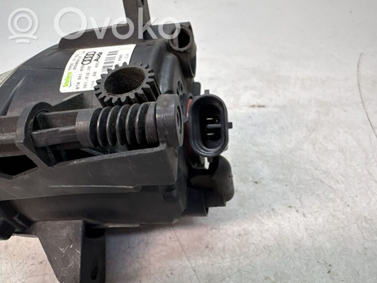 b7530127de98b6279db80d34b47f30dd-94d3961198bc963b1b69cebc10a03197_front_fog_light