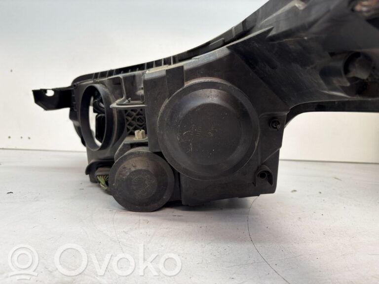 b7fa148347fa10a3b333bd3dd5525266-11dd961ae20108c2992b6bfe572ead5e_headlight_headlamp