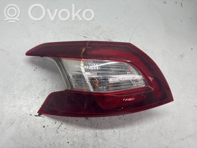 b8ba304b9cb47004c52c195644c08a29-6f2beb148377e843212600fc600d511e_rear_tail_lights