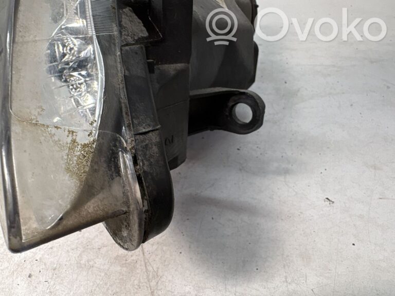 b959c837119ef77398d7b1655150978b-9189499df067dff747b0d4cdc6642350_headlight_headlamp