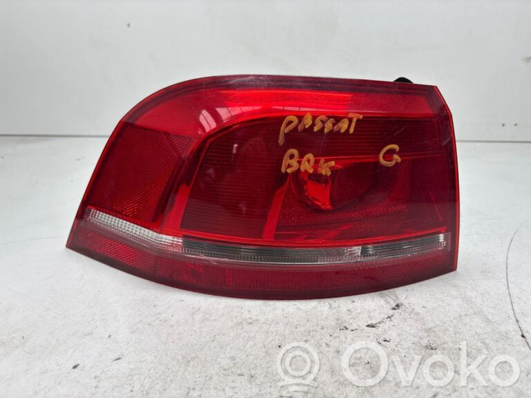 b969ad9a6a0fc5ee20e8b6b1c2d856e0-cccac1d34f3d3d23f0fe397dc85369ef_rear_tail_lights