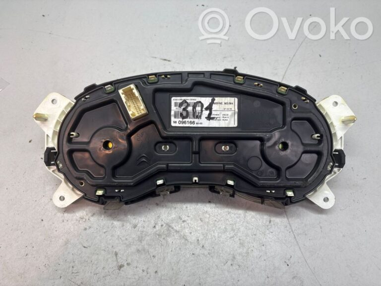 badaf272c763820258919116ab4015f4-c1436a0b1b09c165320730f876e236e5_speedometer__instrument_cluster_