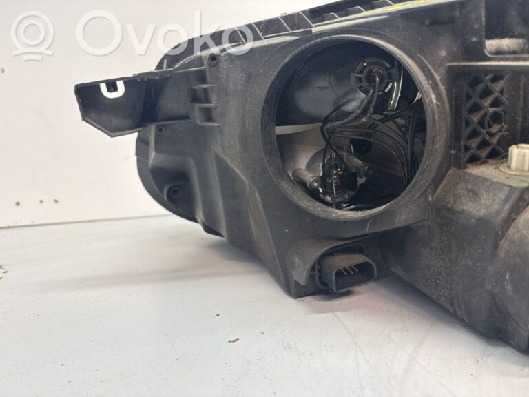 bb44ed52e5db402679aa94616a42e351-8286e7bdc03efb29dad86db2a3da1389_headlight_headlamp_dust_cover