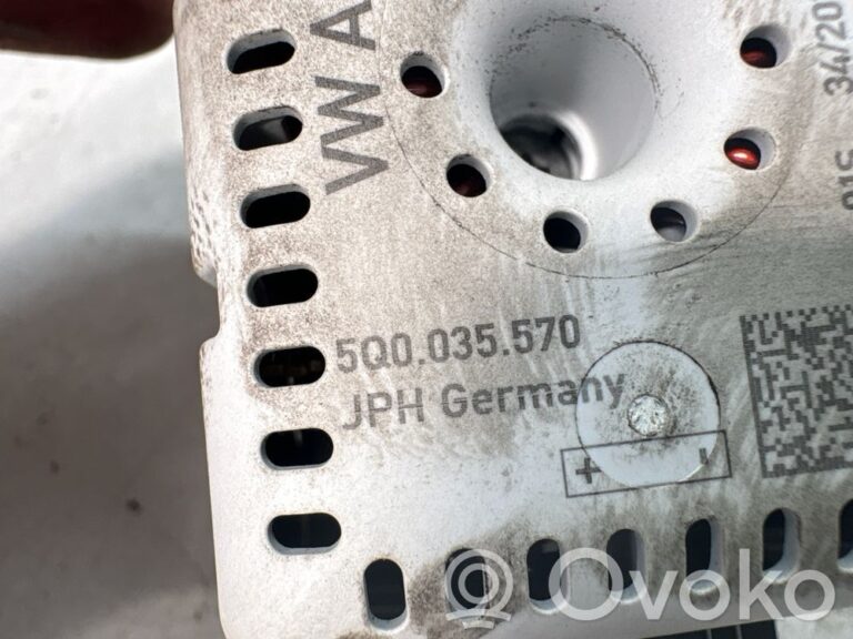 bbcbb5ef8c8a5af305581386c09418e5-ecef285b211f4a90886f9b52b572e01e_aerial_antenna_amplifier