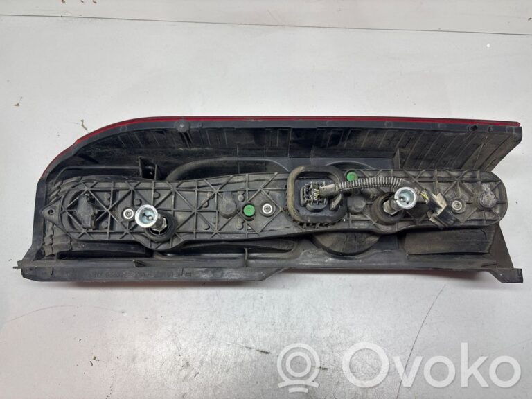 bc5316bbda25a3972b3d039c1e2af220-1839af5b42ef869bad1f59d407967d05_rear_tail_lights