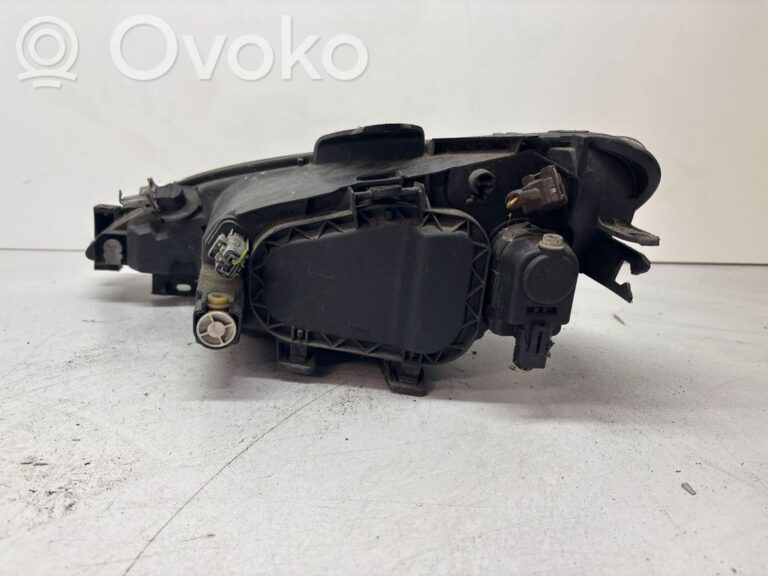 bc649ec046dfbbd1cec5ac8cb3520dd2-2cb623081fd7d8f39f73638c66a83468_headlight_headlamp