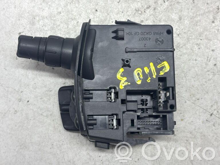 bcc540527b78ac89b95c4c283daa4f84-b9046fa31f007e63b2b481e9aa308a80_wiper_control_stalk