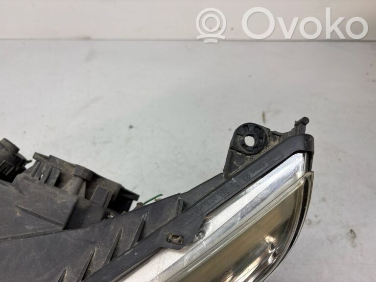 bd69846d5bb8ed8a1e256982623de975-af88bc9acdae1629dcb2666d8046ea4d_headlight_headlamp