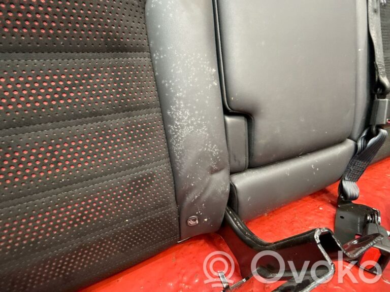 be01aed1b6f8f52acaf5e0656c5548b4-71076952efb3f4000ec9cacf3959b64c_interior_set