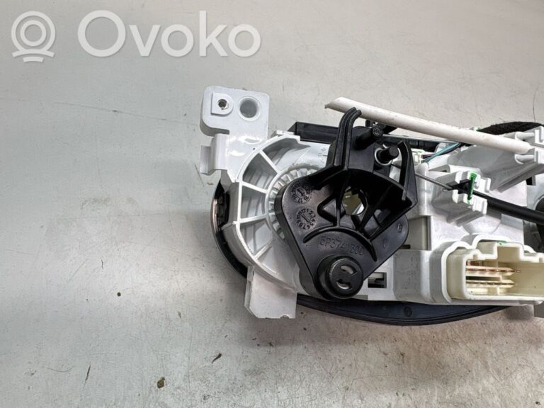 becb4c80555f9c0d99238ca30406637e-ce109dc6ed9b861f613db65a7cdf9a15_climate_control_unit