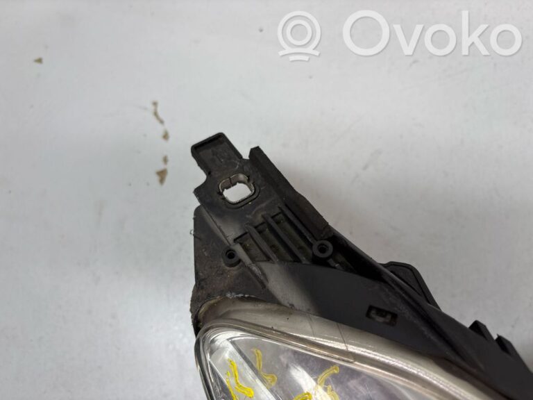 beebb8861853d0c99fa2576428f1d6a9-0e9f590d740a4584524d2218e63246d1_headlight_headlamp_dust_cover