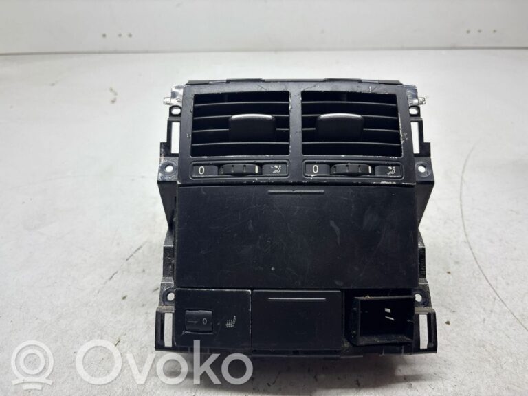 c0e7b136f2de10fad85e76f6e5395563-ba3b71e2e19581bdf0a3f51fae16c200_rear_air_vent_grill