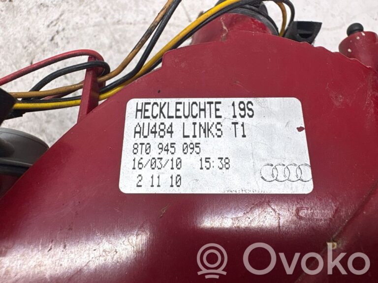 c0ef2f5263219d916d1ca65fd7986d43-e9f9ee201ae7400a65a72d7c28b12d8c_rear_tail_lights