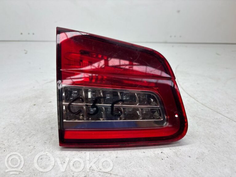 c1324347ed2e3a8bb97846696cec98a0-b2ec3ec67af6f21690219854b40a8585_tail_light_bulb_cover_holder