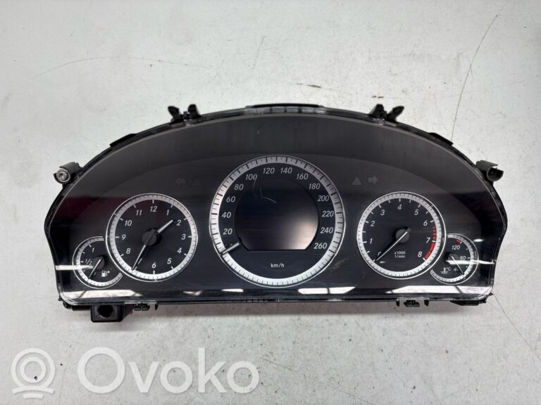 c1815bdc97a586b722752761abf75d92-13136595e9fe81b2ecce741667e3f31f_speedometer__instrument_cluster_