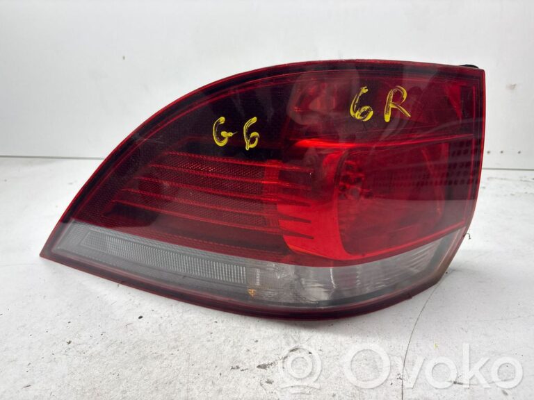 c283e60076a44e67cc3c0eb64e3aa71b-bed19138d5d6b4fcff8709b51d50e4a9_rear_tail_lights