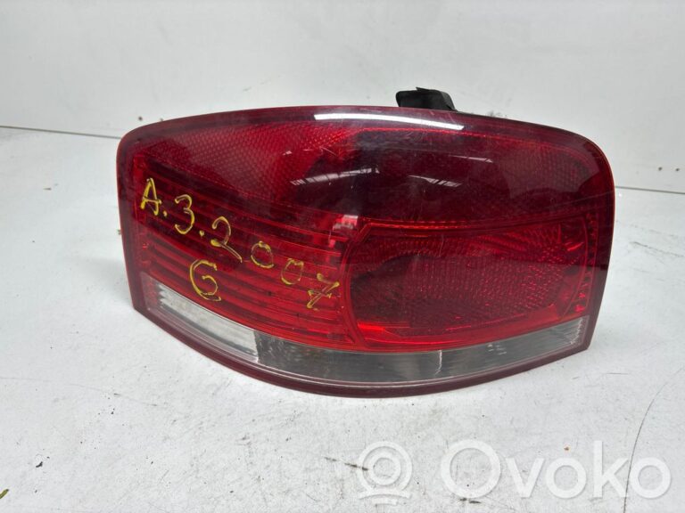 c3e540479c0a5fdfc6c194f929e2b0a1-a847efdfdaf45b88dc87e3f61dcd505c_rear_tail_lights
