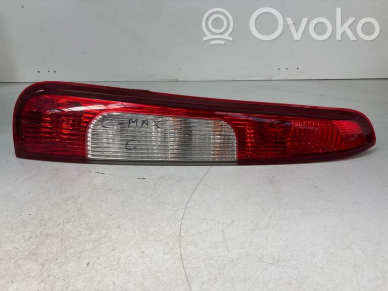 c43fdfe2d857dfbbe93e3d735cabb801-918686b209e4c019750fdb9f9cb1fa88_rear_tail_lights
