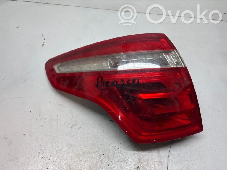 c47d077ef54804cecc0dc6a6a63ac99a-e130020ce24cf631a1cf197fb55eef35_rear_tail_lights