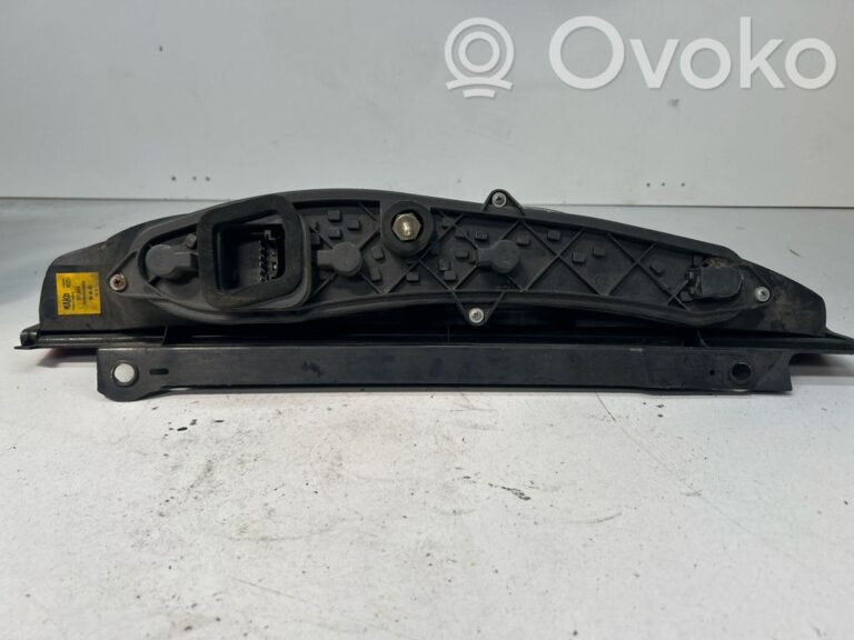c5f7cf4cbd7274bd9281dca3612fe46a-f917a1a658fb873cdb7d0758c617e364_rear_tail_lights