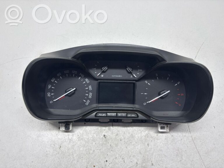 c6087fdee21fe9ecfbbce6a2c443f679-e06073d985a29390b23407ce3b4f983e_speedometer__instrument_cluster_