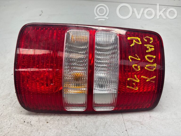 c6e442b1c3e4cac62b588275fbcdebef-4b1b8ddda622a8c9bbe41a02ce641825_rear_tail_lights