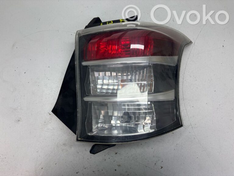 c70989e77703ea96617930c13488fc67-12612768d3290f4e221bf7969c798157_rear_tail_lights