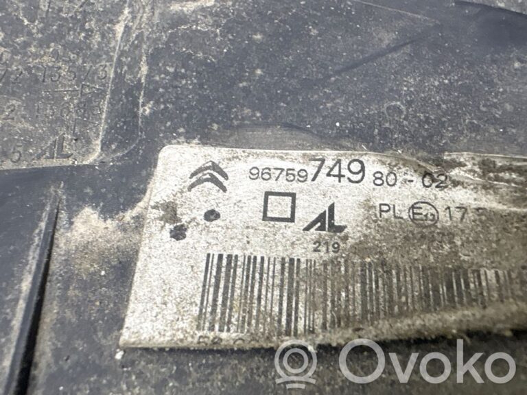 c7ece14b2e047d5432137c1f28b93fe3-2a069435de9e87ab851f729d422f709f_headlight_headlamp