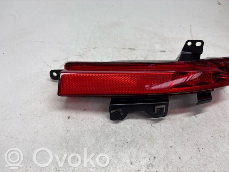 c920bec69bb5c7b6b11919771cc7977c-44ab44772e1493d3c1fe86bc35a1f4a8_rear_fog_light