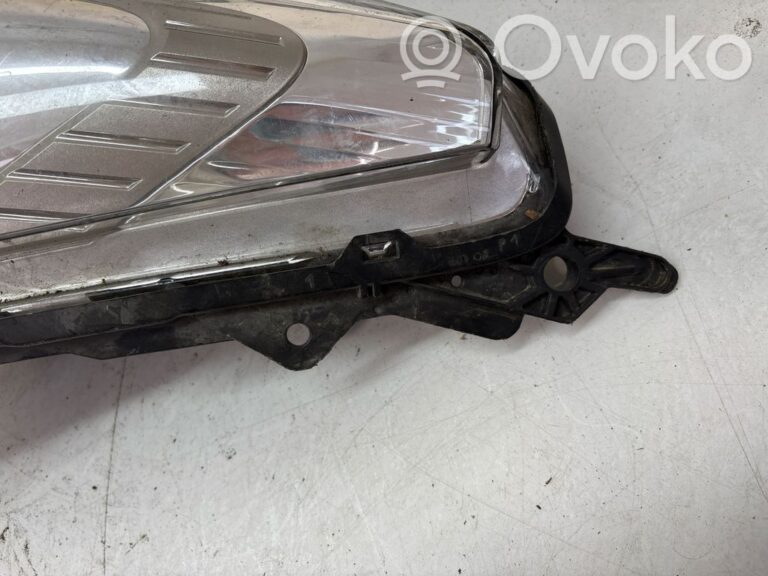 c959a912a8f56cb8be0687d42189abe0-3b1da6cbc7707708bc3a75eec6c464bc_headlight_headlamp