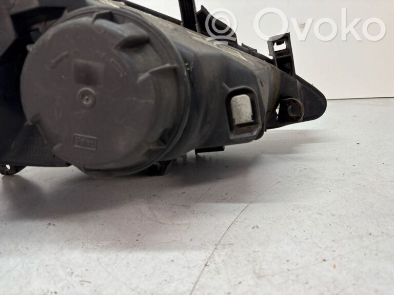 c96e68165c0688f052c448826b77afa6-b6285f9d721b0de20267d567c6b6aed7_headlight_headlamp