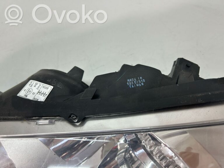 ca4ba8b8f1c592e7329ba42333ecb6aa-008c75e960e945f5324d86f32150d14d_headlight_headlamp