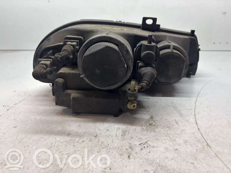ca8edacb4415513ed67bf70467d7c8eb-e7a4800c59c9b8f5d2e9d746e7f82165_headlight_headlamp