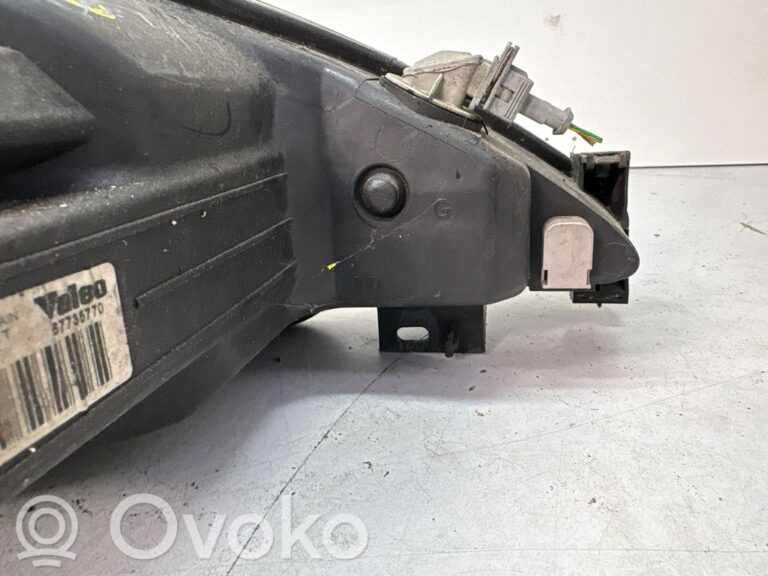 ca93d0c216d36da25c2dacfcbb486cea-db95fe85565bbdbbcbb9e08fad5ca37c_headlight_headlamp