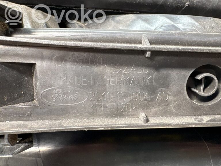 cae9f4f561326aa228a0273a851e1432-de4c71deb20ca866391656b78672f9b0_rear_tail_lights
