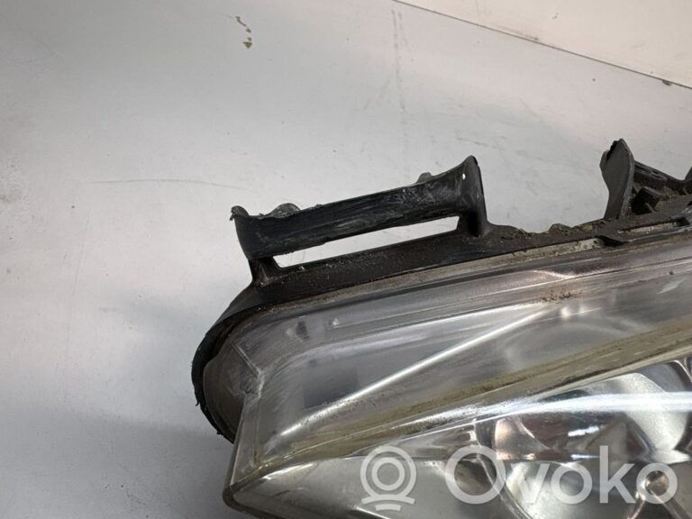 cb7146e5a4d093ec3d52bb40b7c9042f-9a0460966e4fb24130771d9e17d2f783_headlight_headlamp