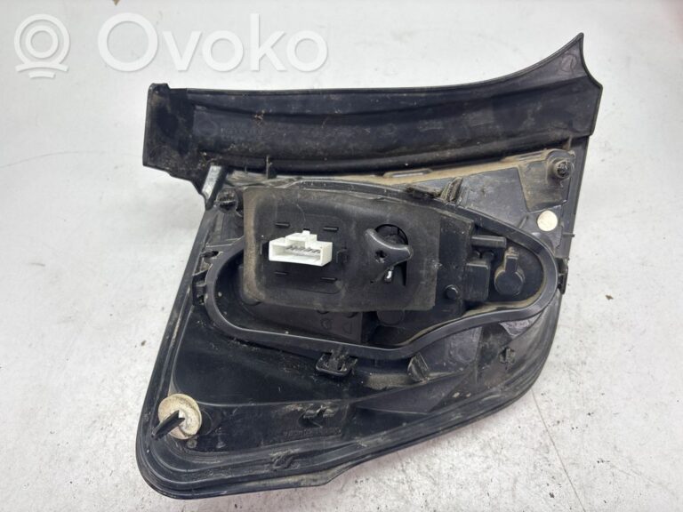 cb95c0254b0c9772af988c9bb25bee7b-50e50ffff1b22f0c7eef9d51116cf507_rear_tail_lights