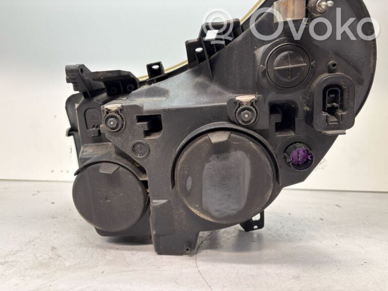 cbcde0aeeba70c1cd1fbd2ba5572b0fc-a11892c35010d7bcc2f32ae0edece544_headlight_headlamp