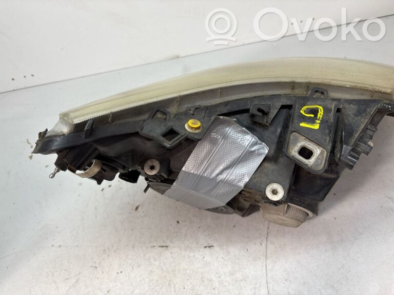 cbdc74e717c25db70e226ab42b0a394c-849cbd534a190ccbbd467da432bdc776_headlight_headlamp