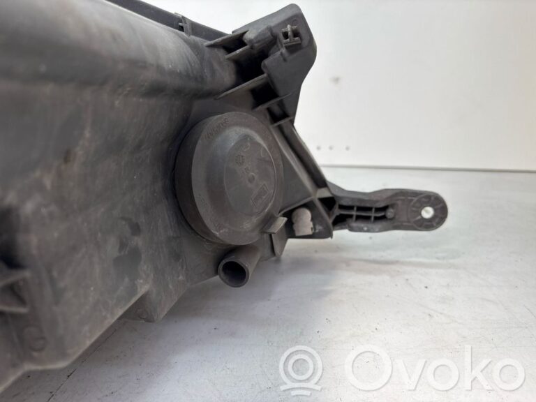 ccfd45c36cf52cba312d1479f59a6e4e-426cbeba957adb61b1ae58f2f9c033ce_headlight_headlamp