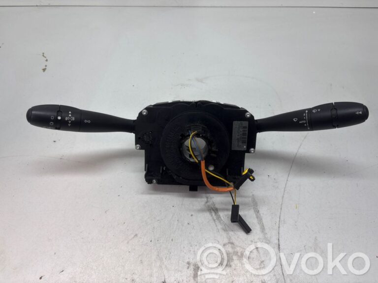 cd465da64b1e75bdaff3cd2bb08b3176-6d5b39d7fef2f8c7ec7f41c016472a1d_light_switch