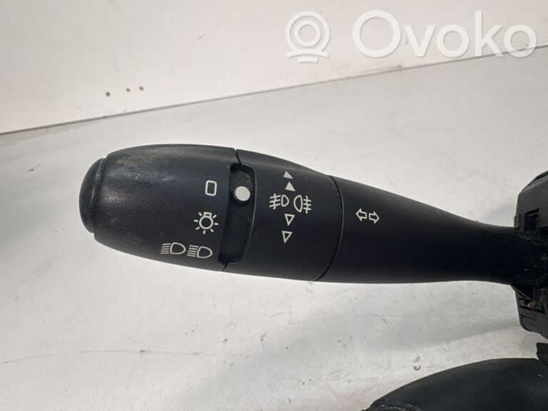cdd5a9e8876764732c4196638a561620-4e9fef7fb831c230a53de8d2484c742d_wiper_turn_signal_indicator_stalk_switch